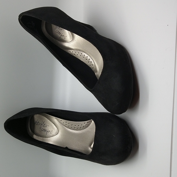 dexflex comfort Shoes - Simple black heels